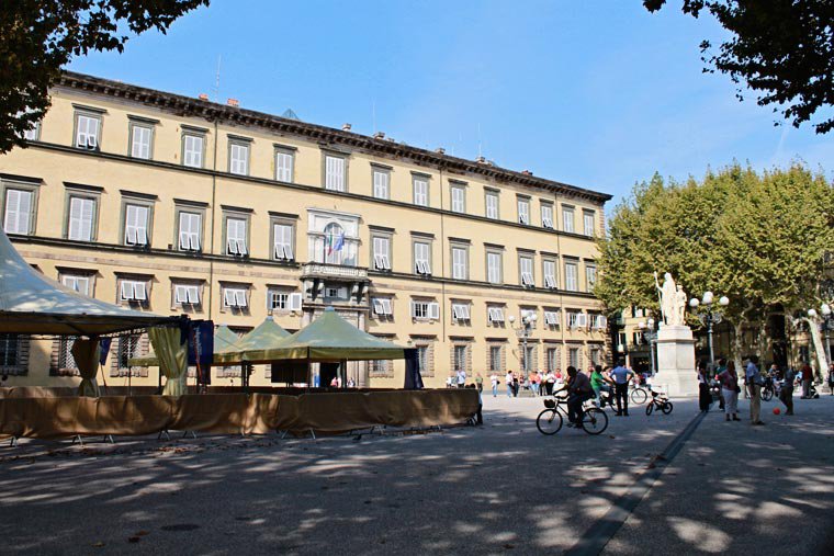 Piazza Napoleone