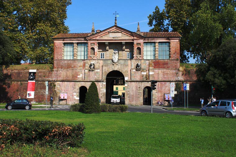 Porta San Pietro