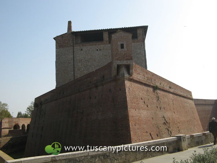 A sentry box along the walls