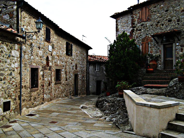 Roccatederighi