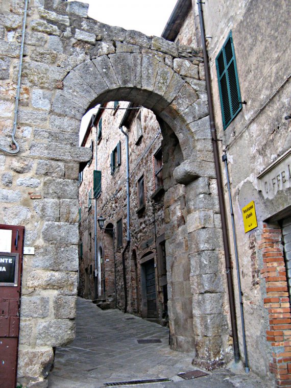 Roccatederighi