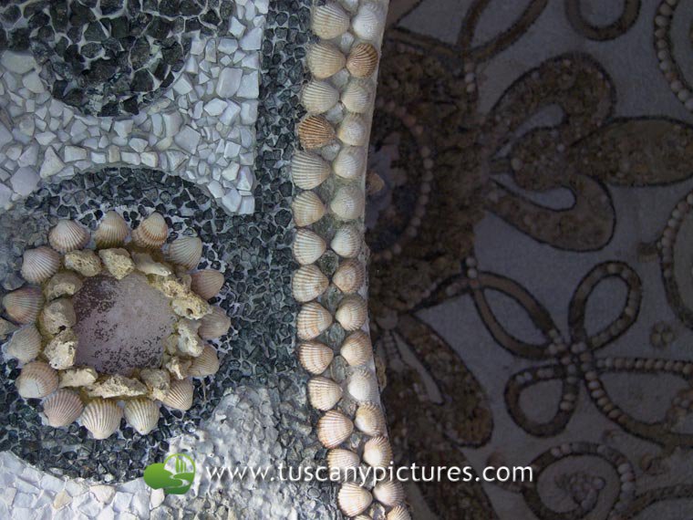 Detail of Grotto's decorations