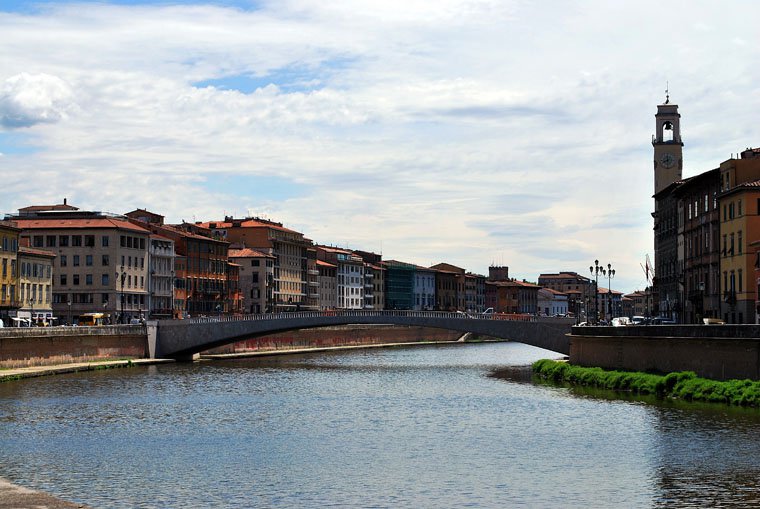 Pisa, Lungarno