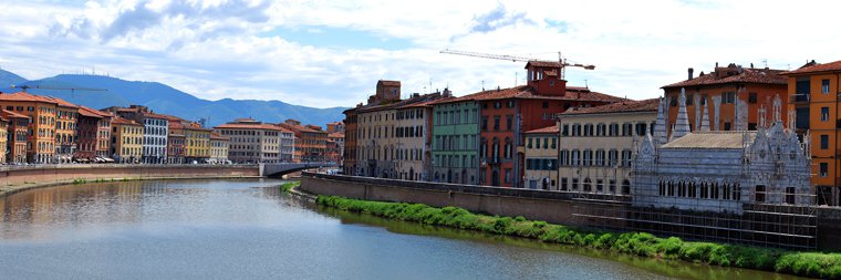 View of Lungarno and Santa Maria della Spina