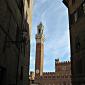 The impressive Torre del Mangia and Palazzo Pubblico